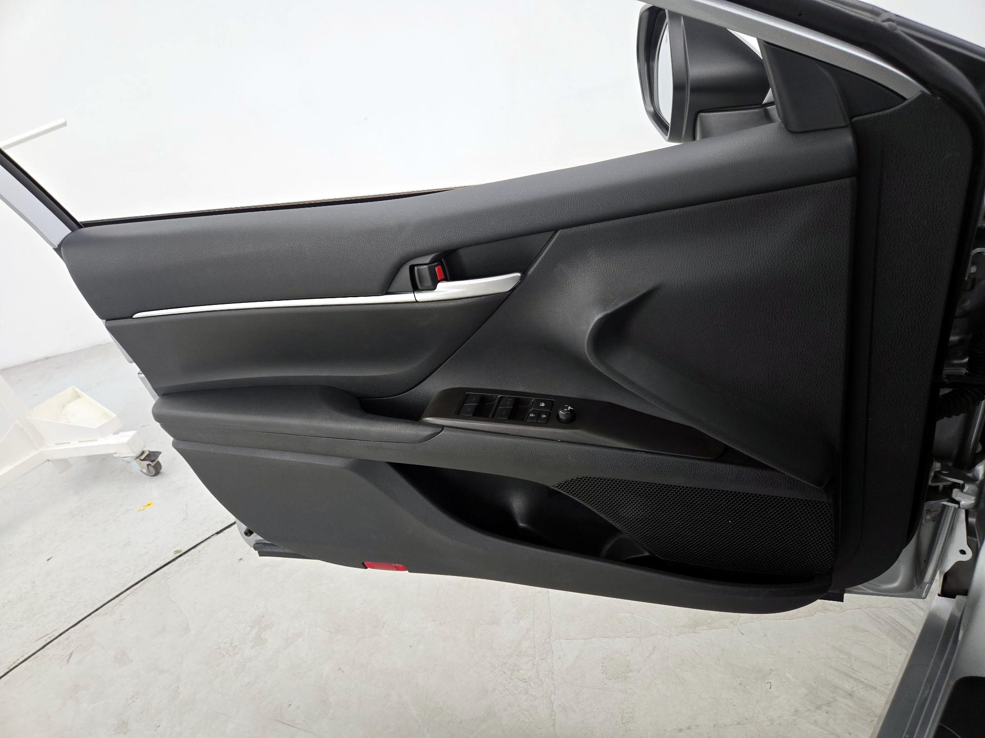 Thumbnail: 2024 Toyota Camry - 12