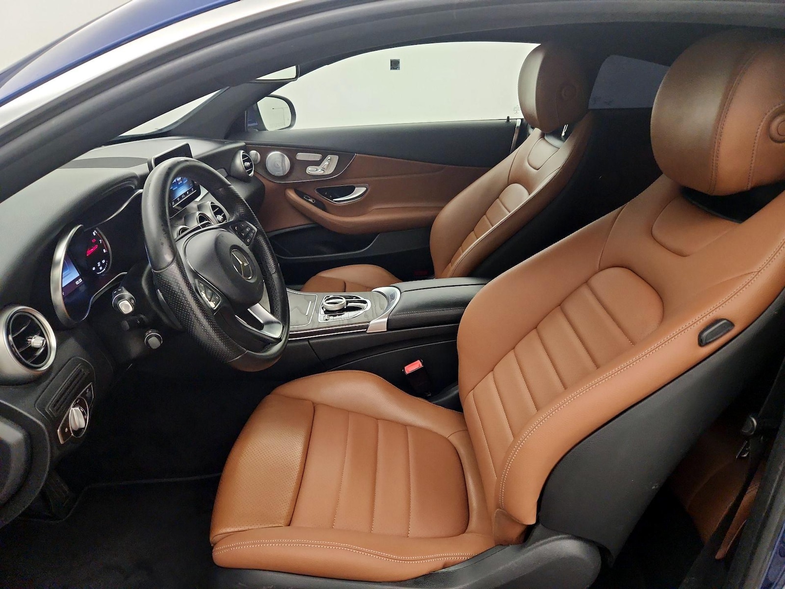 Power Seat(s) & Side Airbags