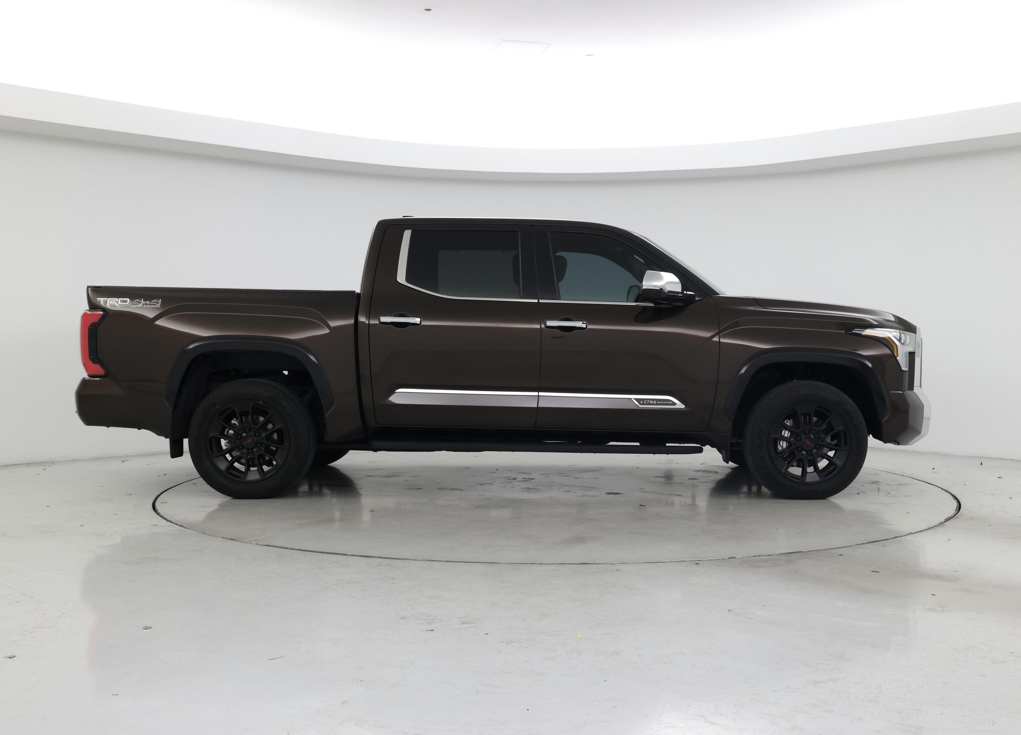 Thumbnail: 2023 Toyota Tundra - 7
