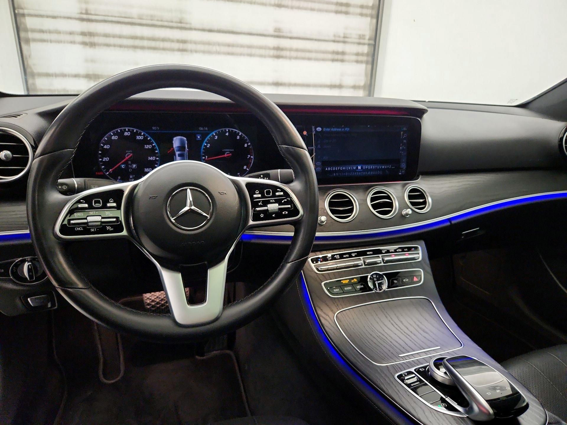 Thumbnail: 2020 Mercedes-Benz E-Class - 9