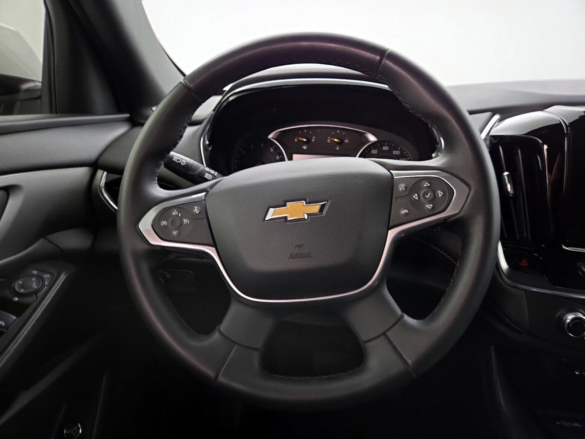 Thumbnail: 2023 Chevrolet Traverse - 10