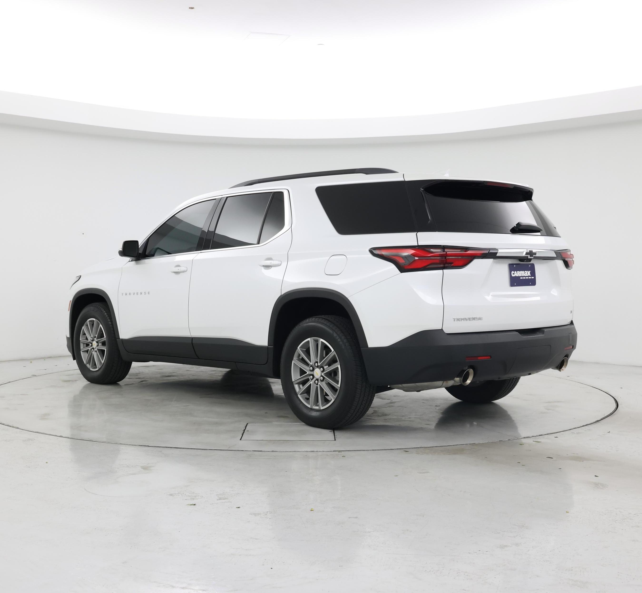 Thumbnail: 2023 Chevrolet Traverse - 2