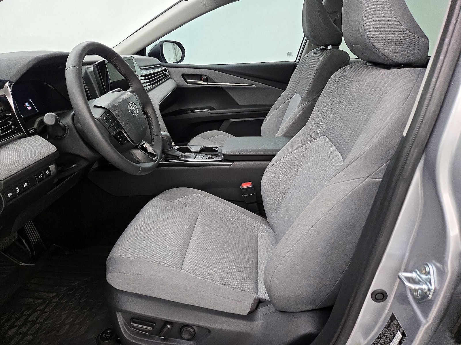 2026 Toyota Camry LE - Photo 12