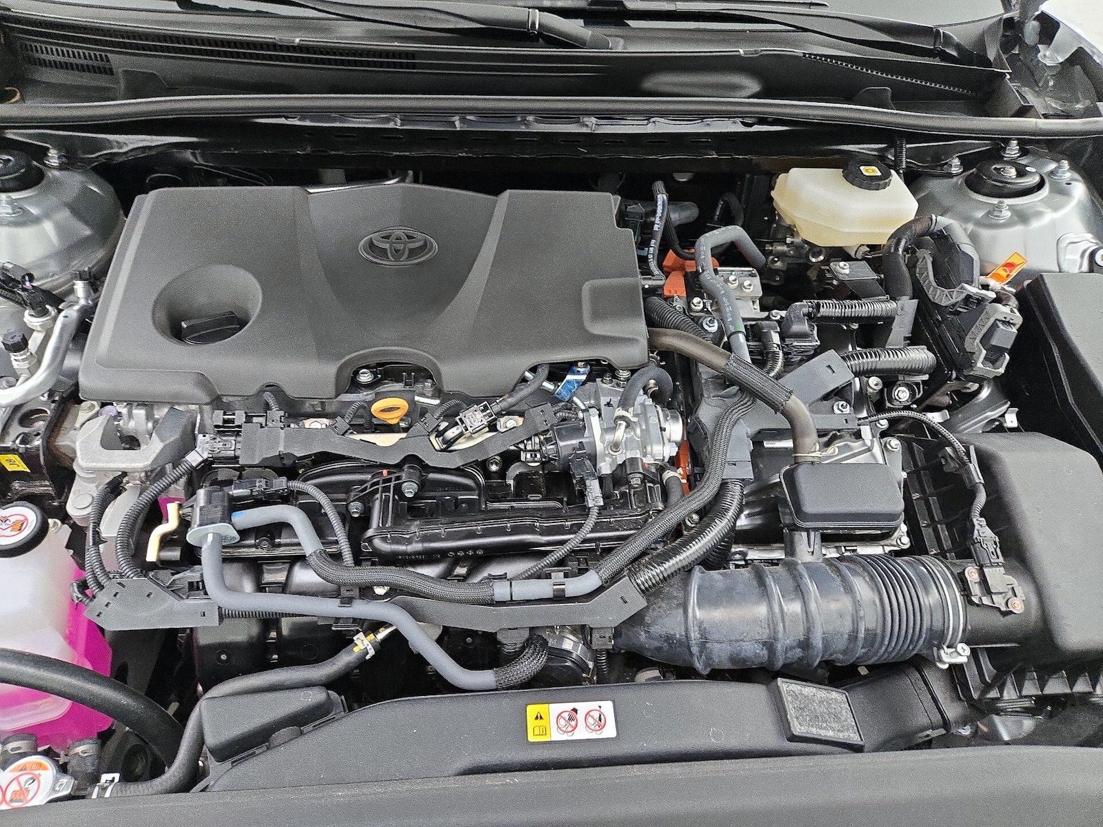 2026 Toyota Camry LE - Photo 24