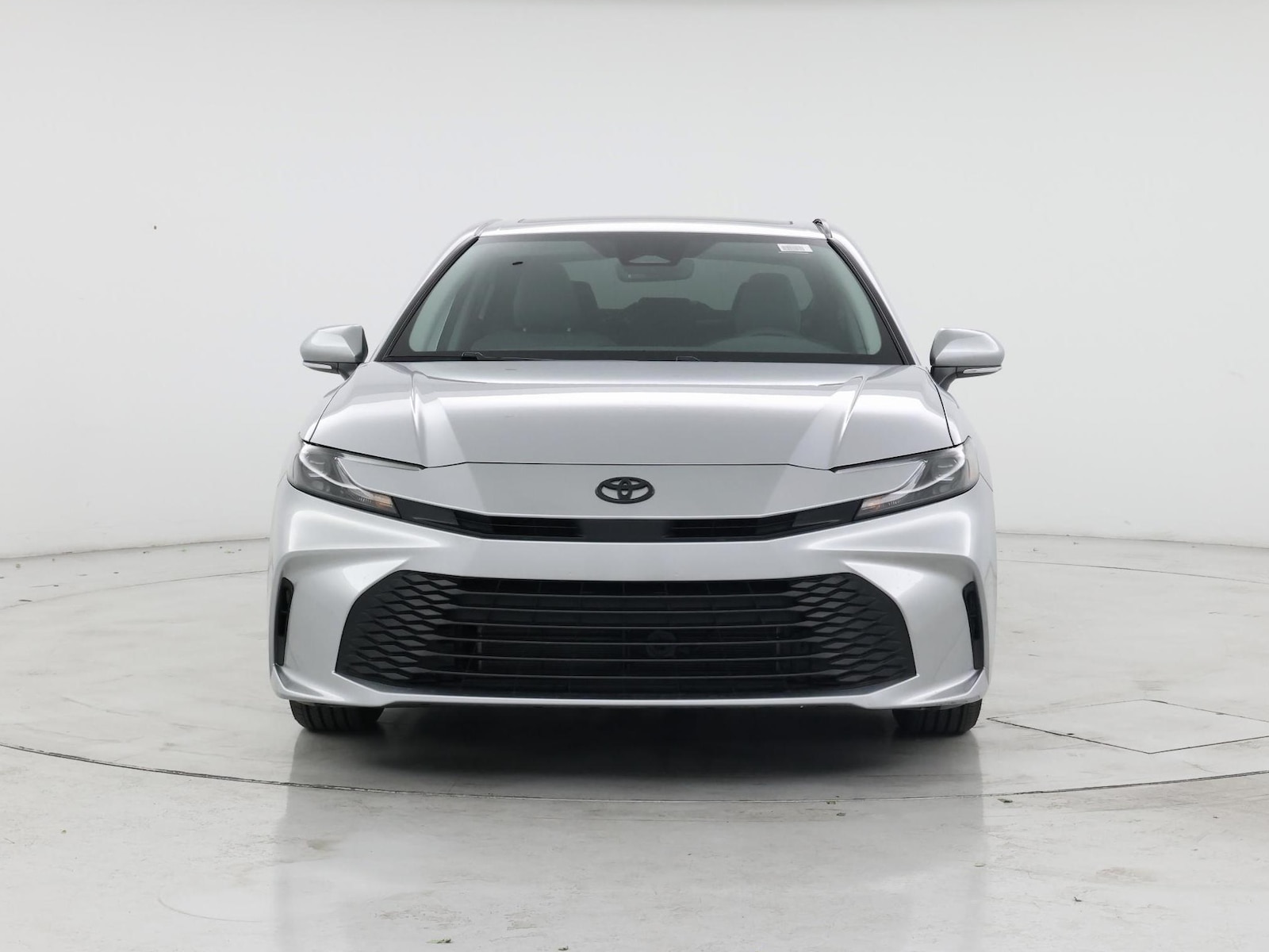 2026 Toyota Camry LE - Photo 6