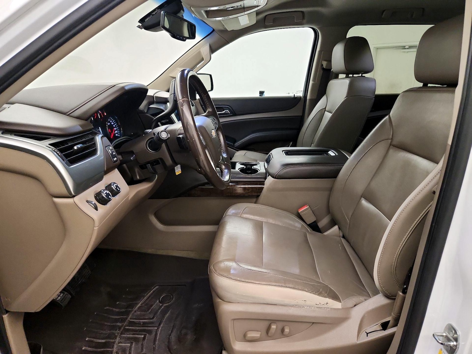 2018 Chevrolet Tahoe LT - Photo 12