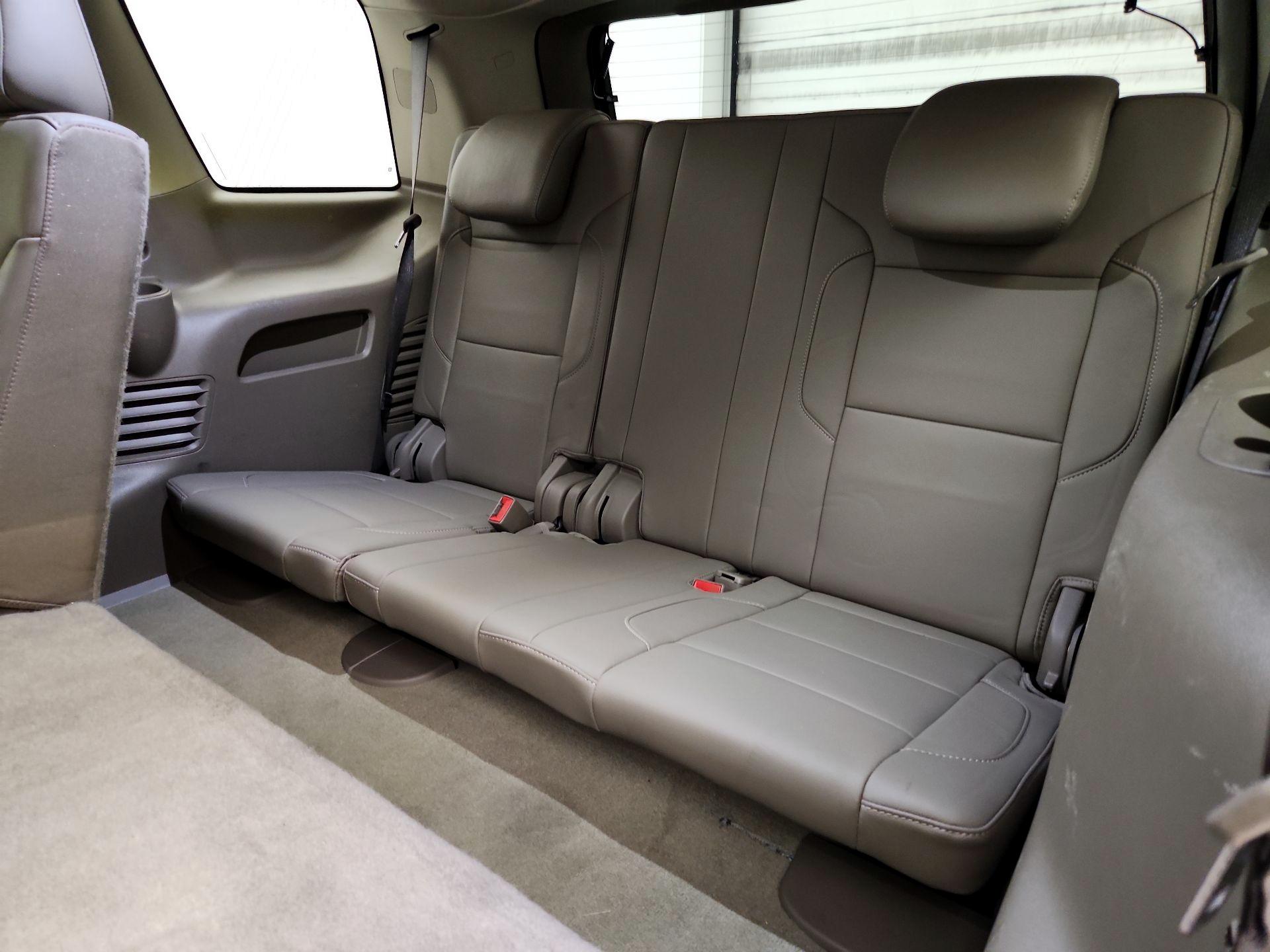 Thumbnail: 2018 Chevrolet Tahoe - 20