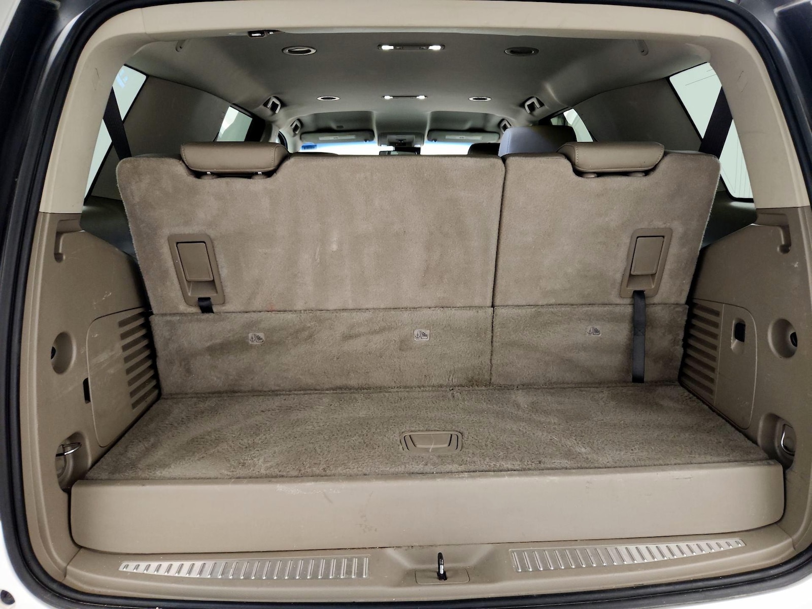 2018 Chevrolet Tahoe LT - Photo 22