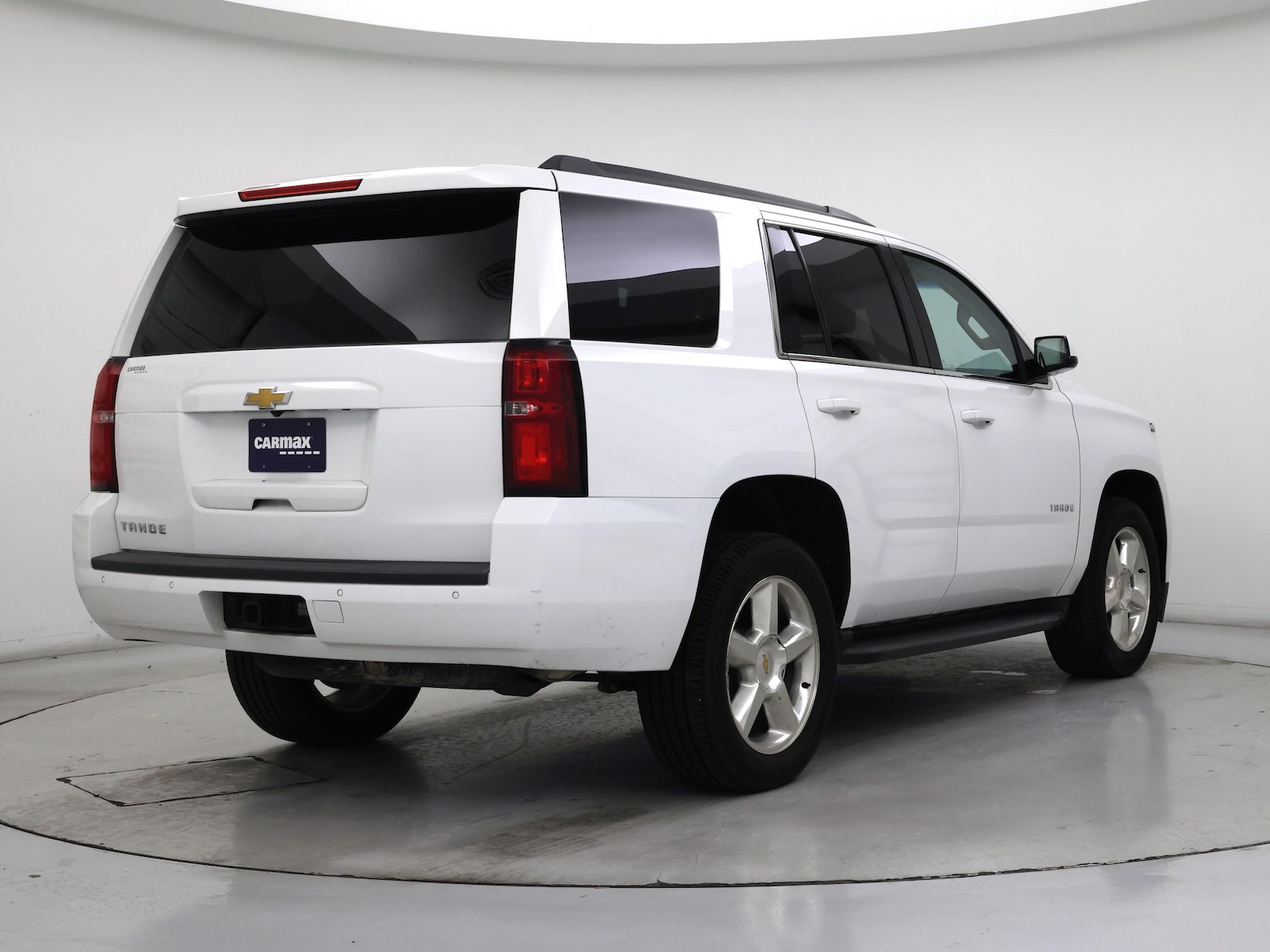 2018 Chevrolet Tahoe LT - Photo 9