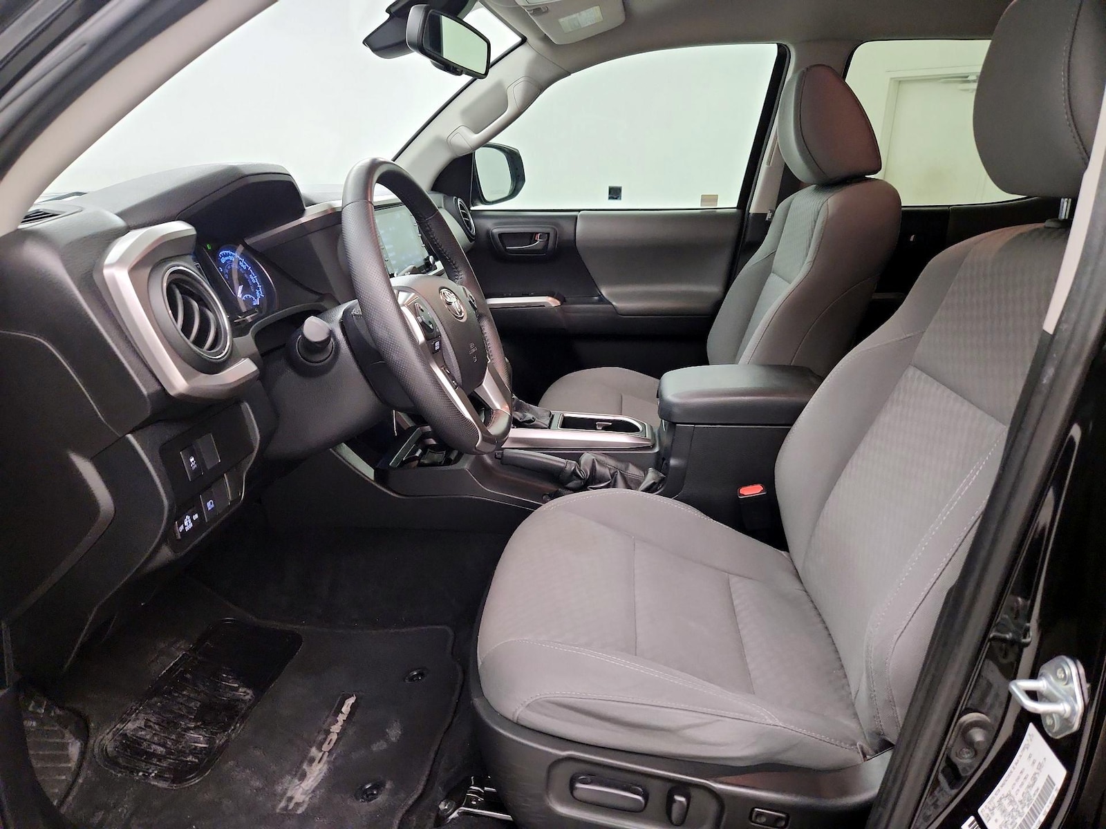 Power Seat(s) & Side Airbags