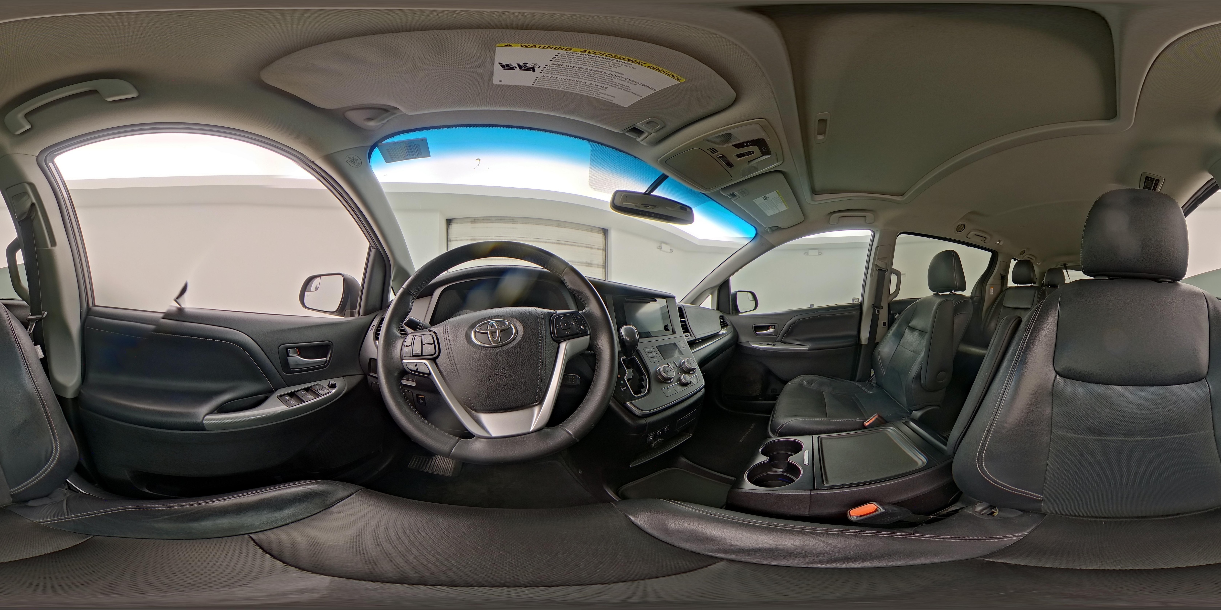 2017 Toyota Sienna SE - Photo 27