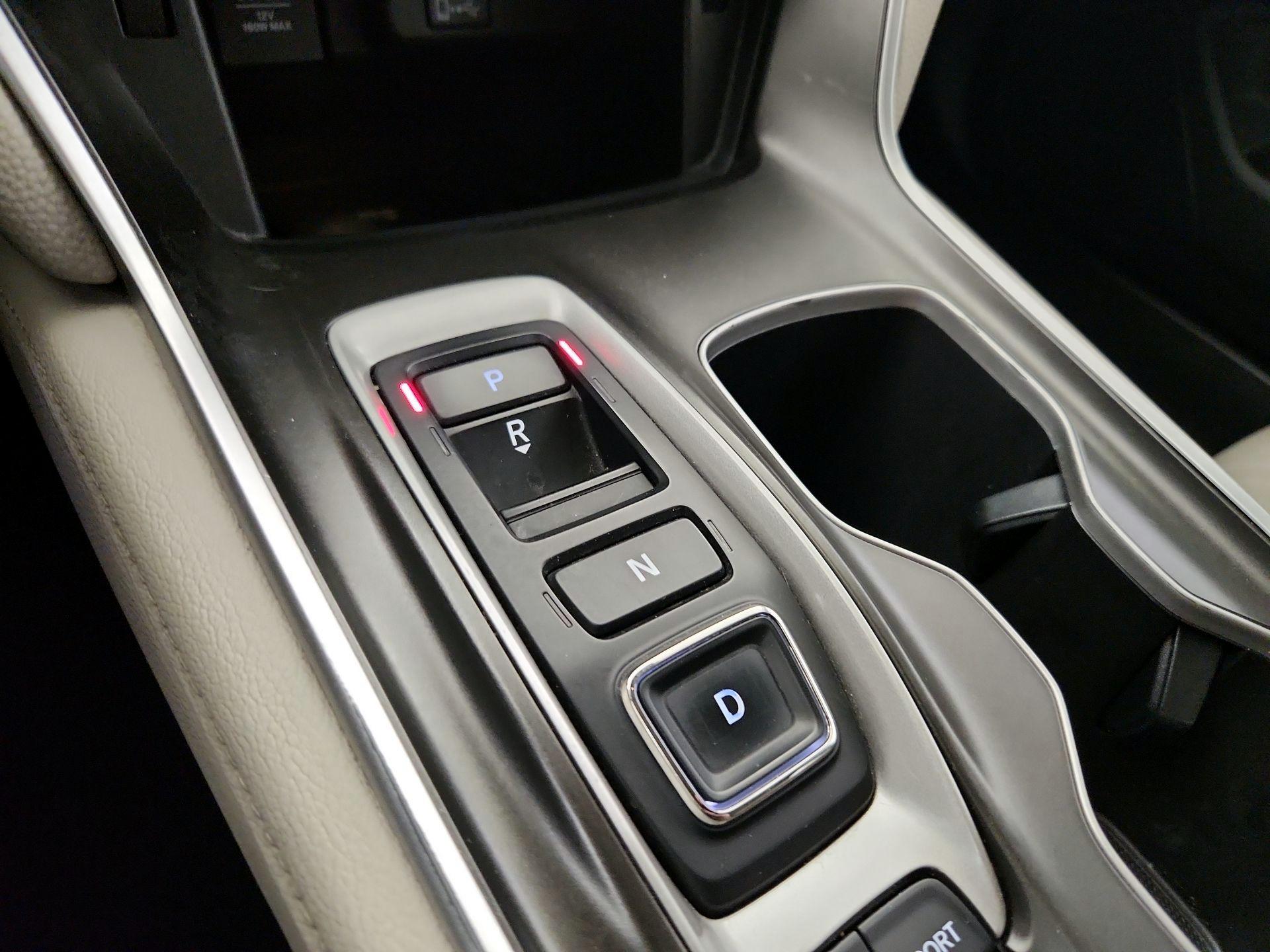Thumbnail: 2018 Honda Accord - 17