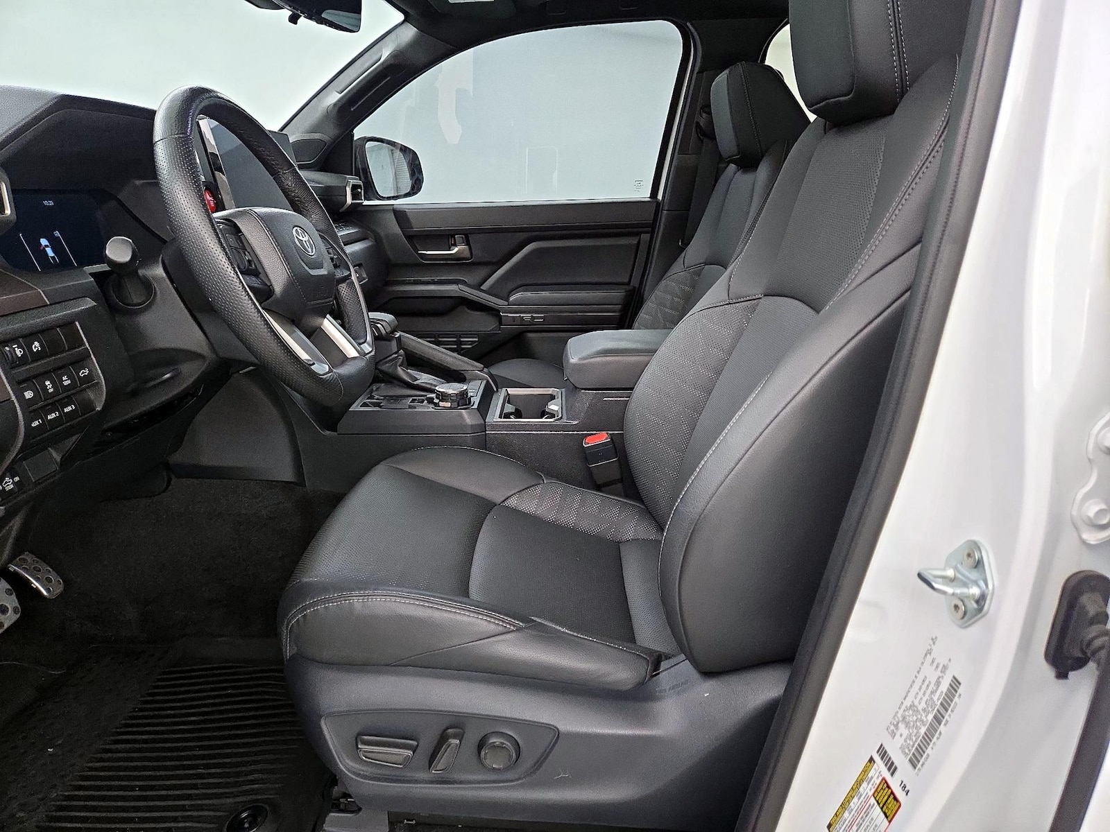 2024 Toyota Tacoma TRD Sport - Photo 12