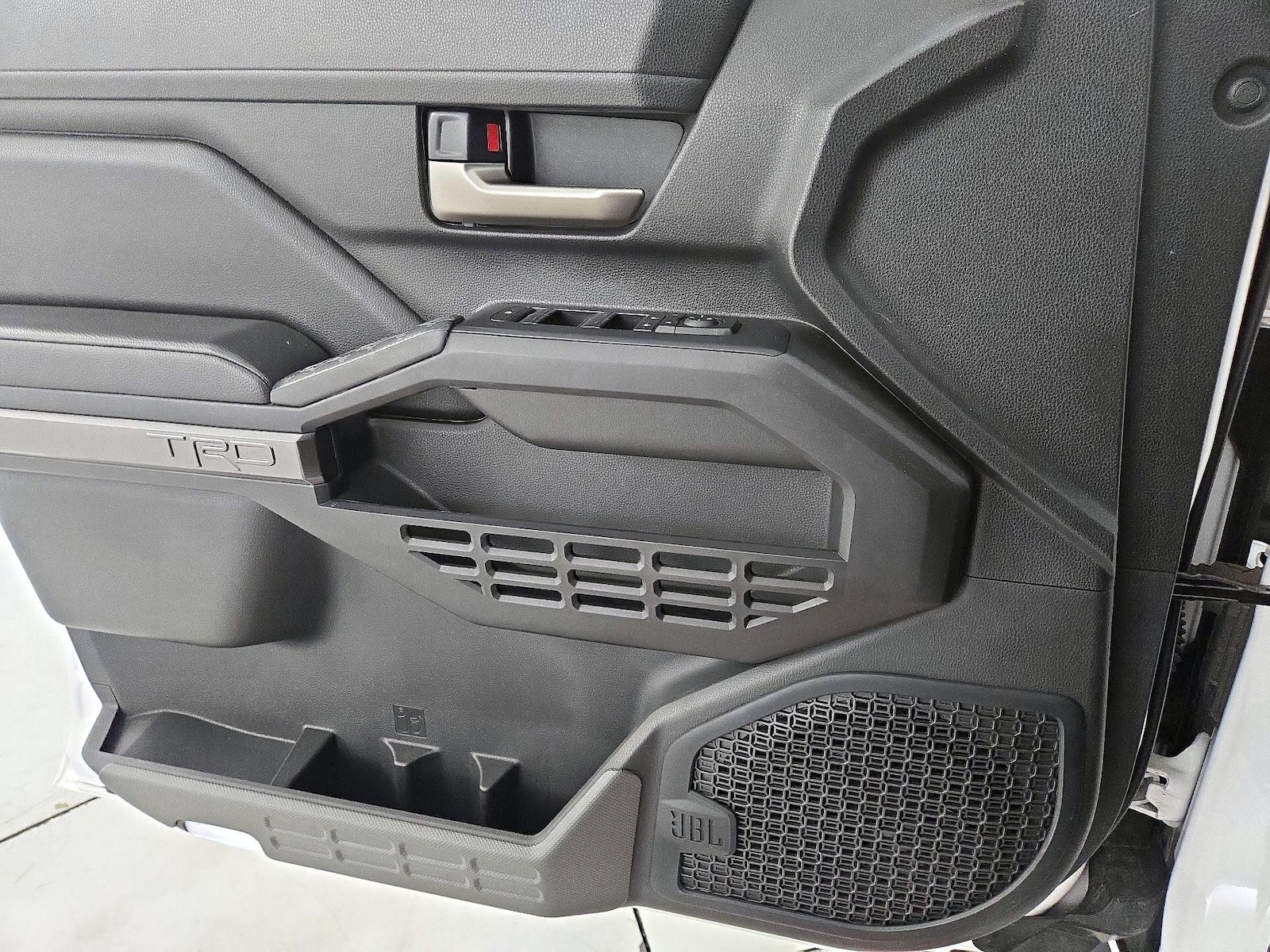 2024 Toyota Tacoma TRD Sport - Photo 13