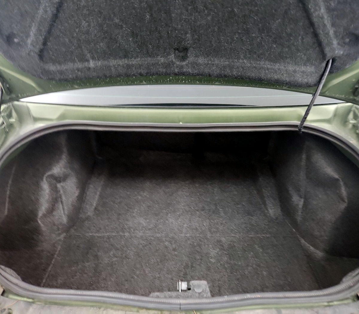 Trunk/Cargo (Seats Up)
