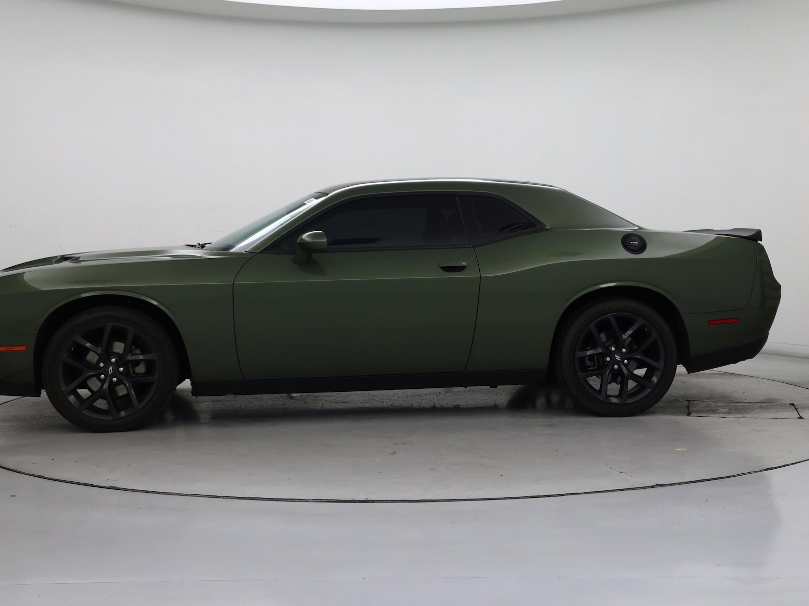 2021 Dodge Challenger SXT - Photo 4
