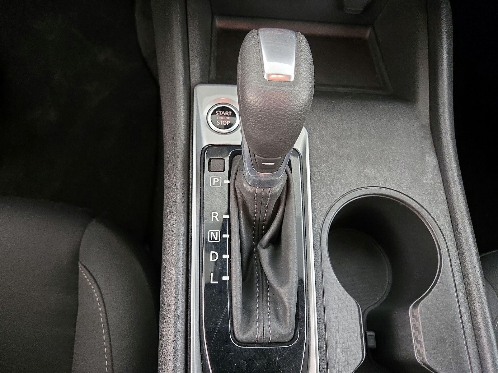 2025 Nissan Altima SV - Photo 18