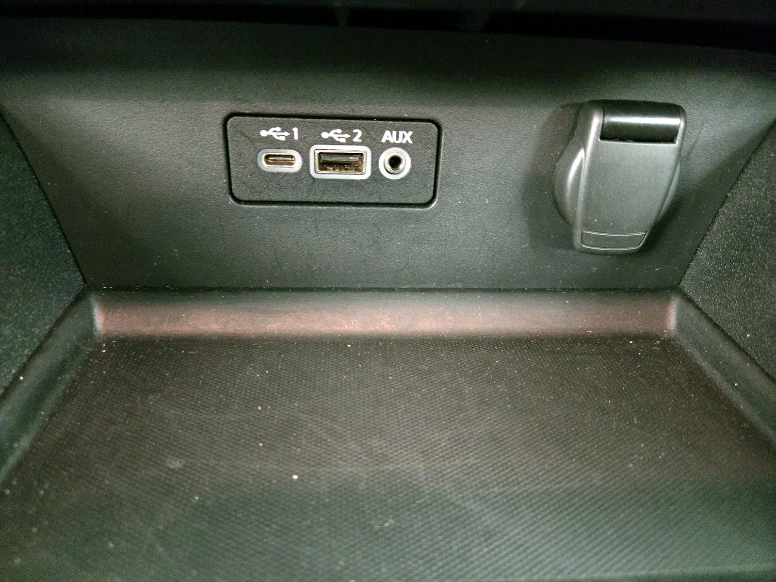 2025 Nissan Altima SV - Photo 19