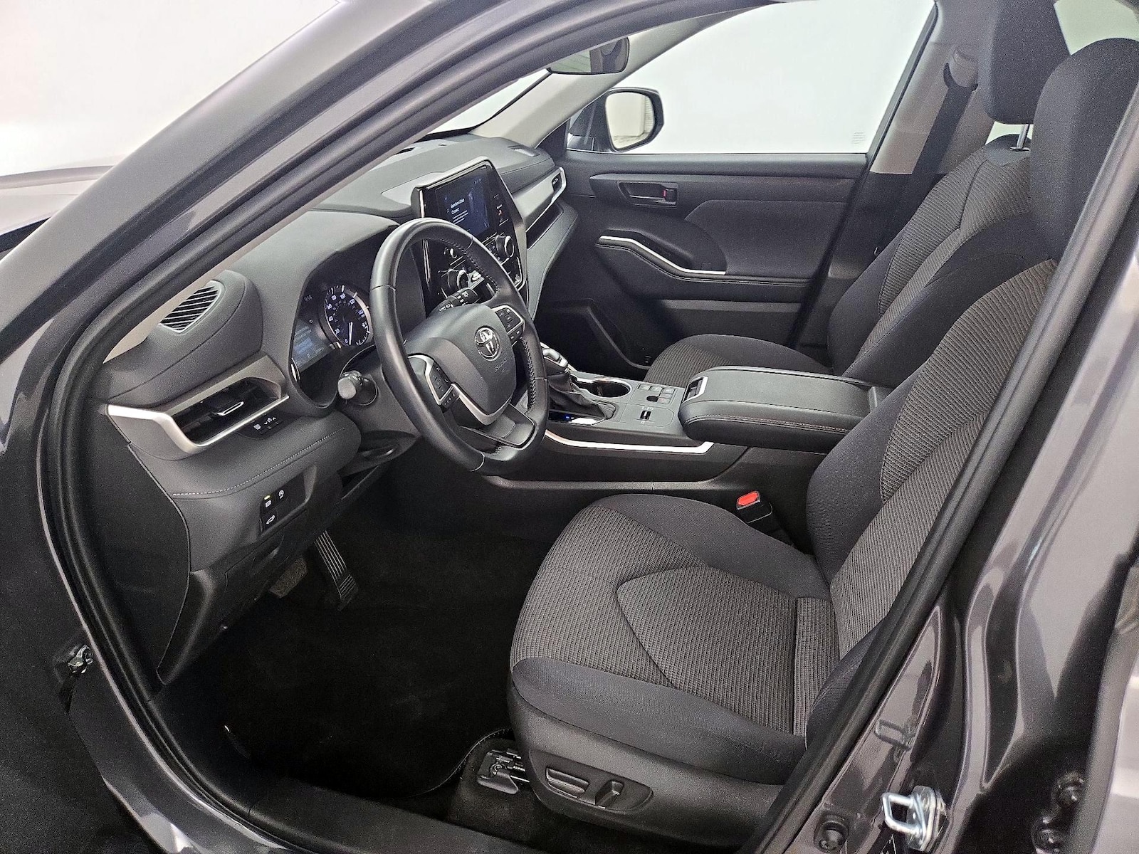 Power Seat(s) & Side Airbags