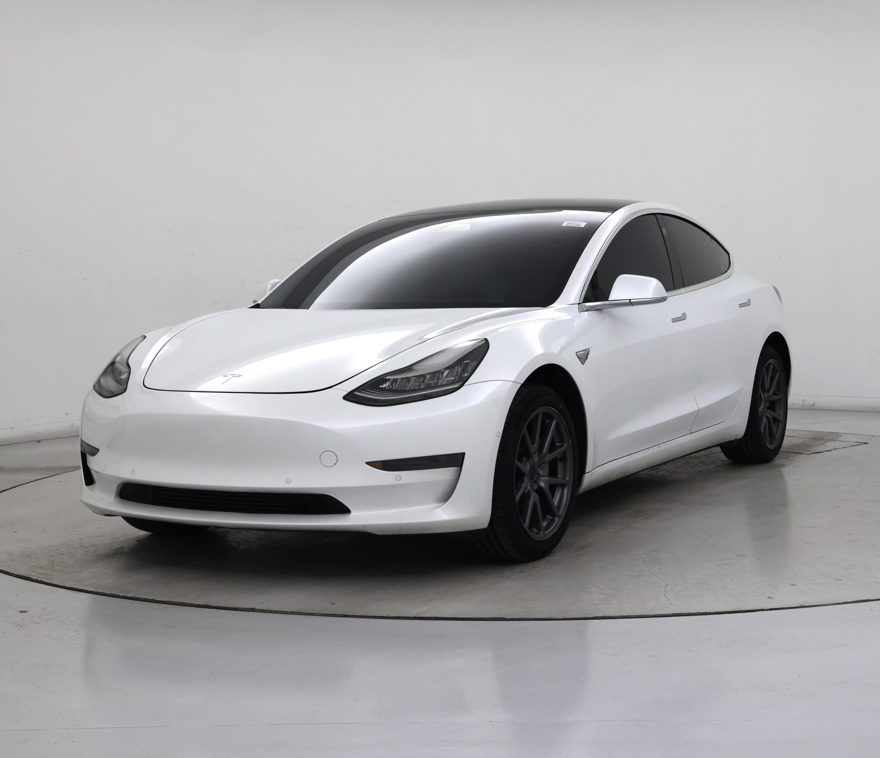 Thumbnail: 2020 Tesla Model 3 - 4