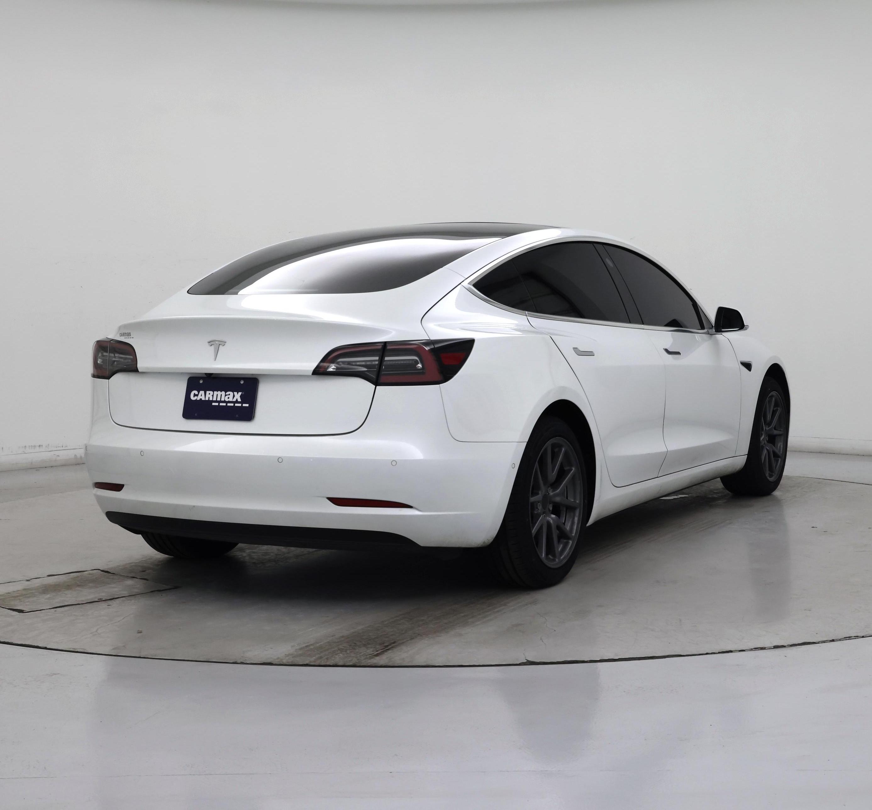 Thumbnail: 2020 Tesla Model 3 - 8