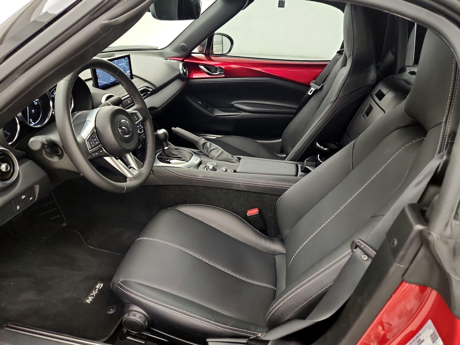 2025 Mazda MX-5 Miata Grand Touring - Photo 10