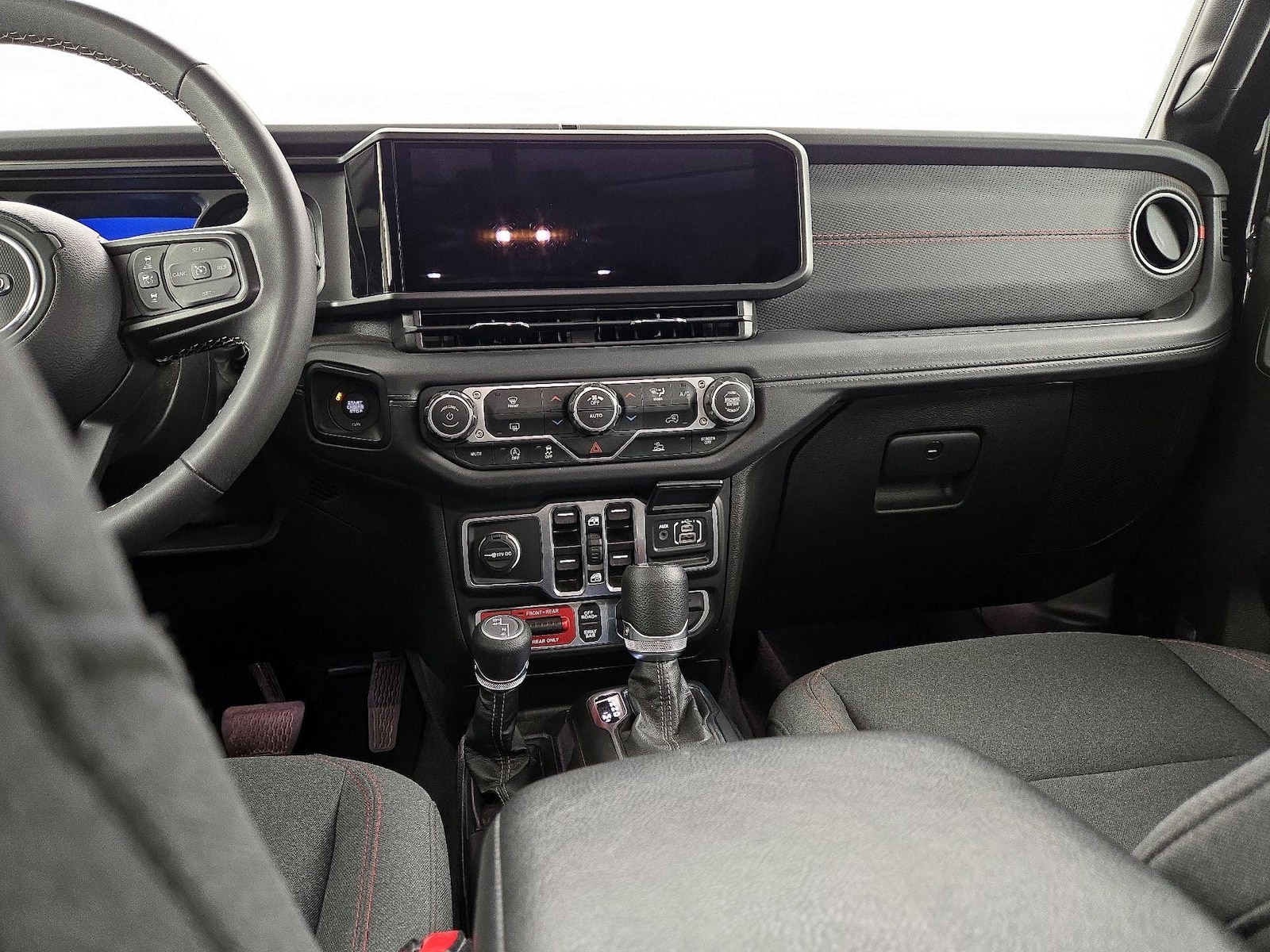2025 Jeep Wrangler 4-Door Rubicon - Photo 10