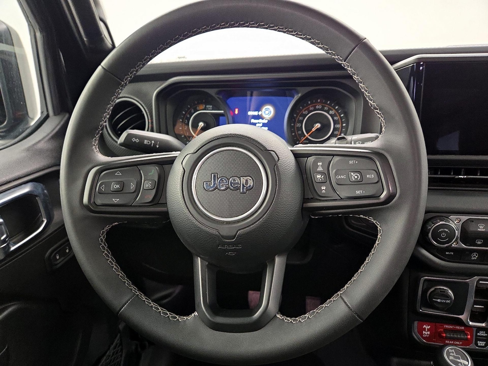 2025 Jeep Wrangler 4-Door Rubicon - Photo 11