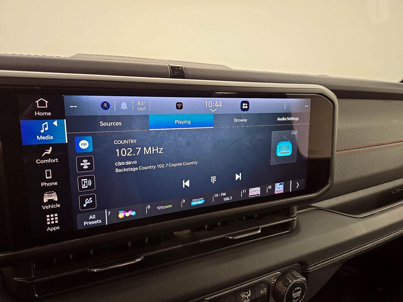2025 Jeep Wrangler 4-Door Rubicon - Photo 16