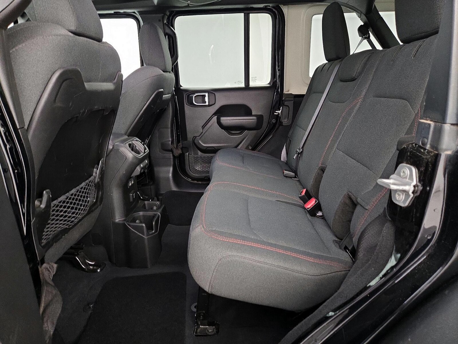 2025 Jeep Wrangler 4-Door Rubicon - Photo 20