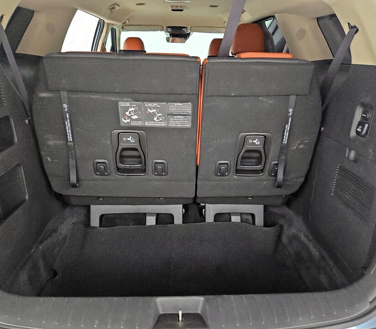 Trunk/Cargo (Seats Up)