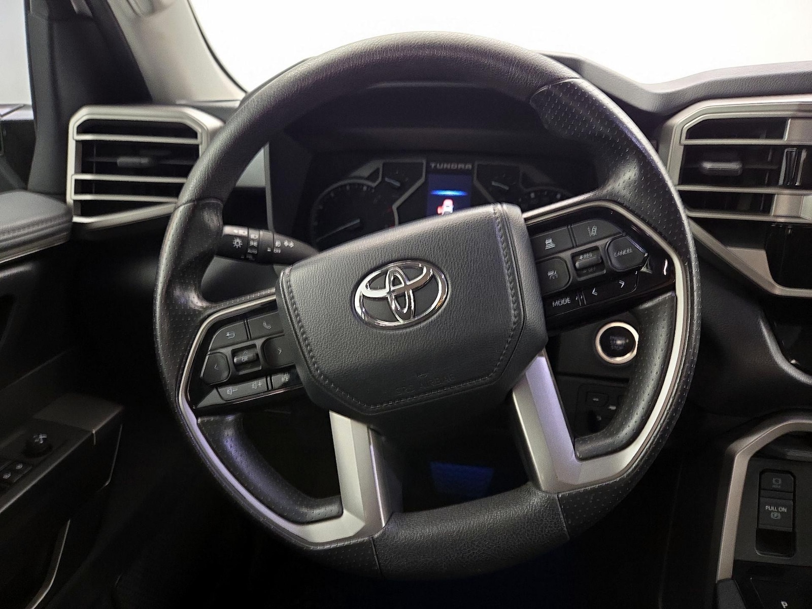 2024 Toyota Tundra SR5 - Photo 11
