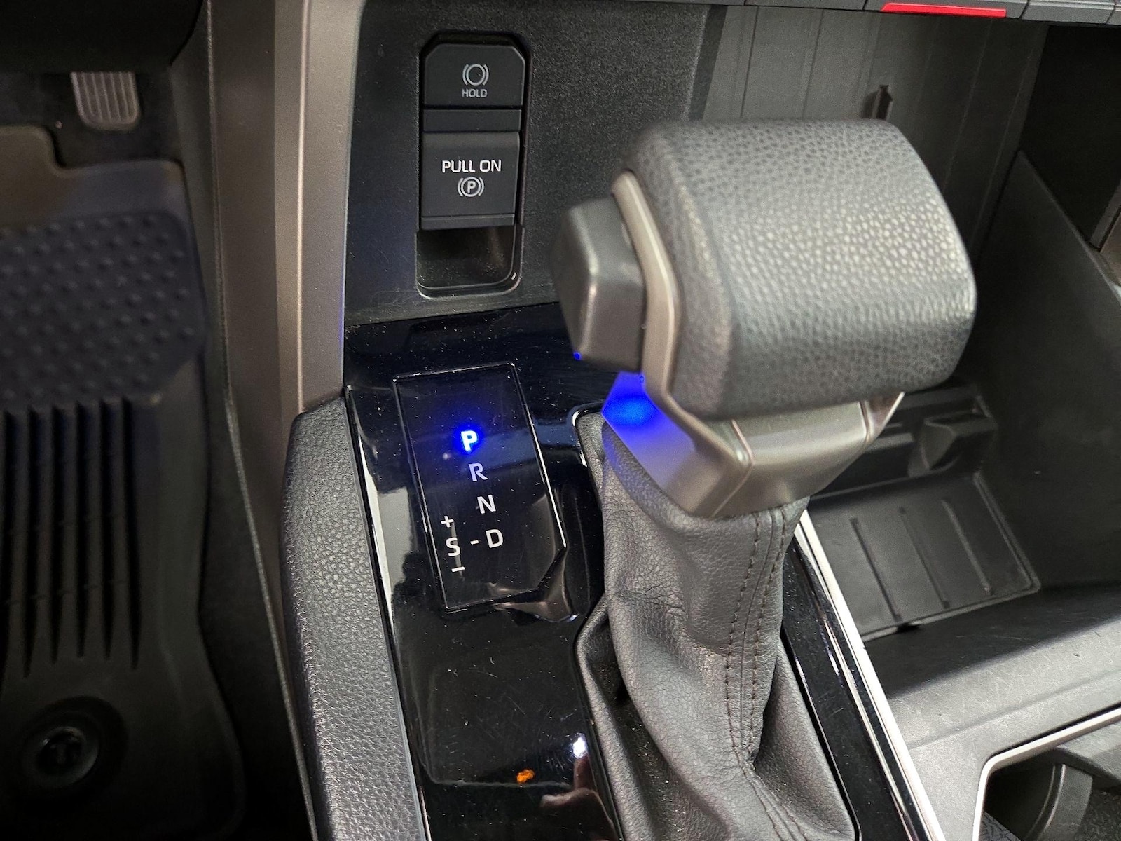 2024 Toyota Tundra SR5 - Photo 19