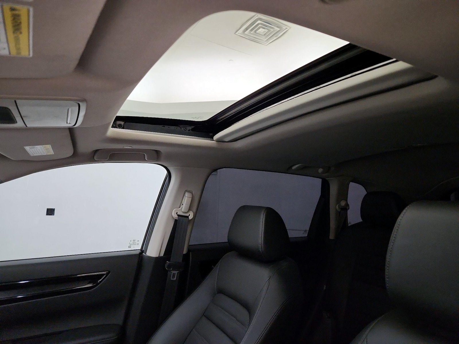 Sunroof(s) & Overhead Airbags