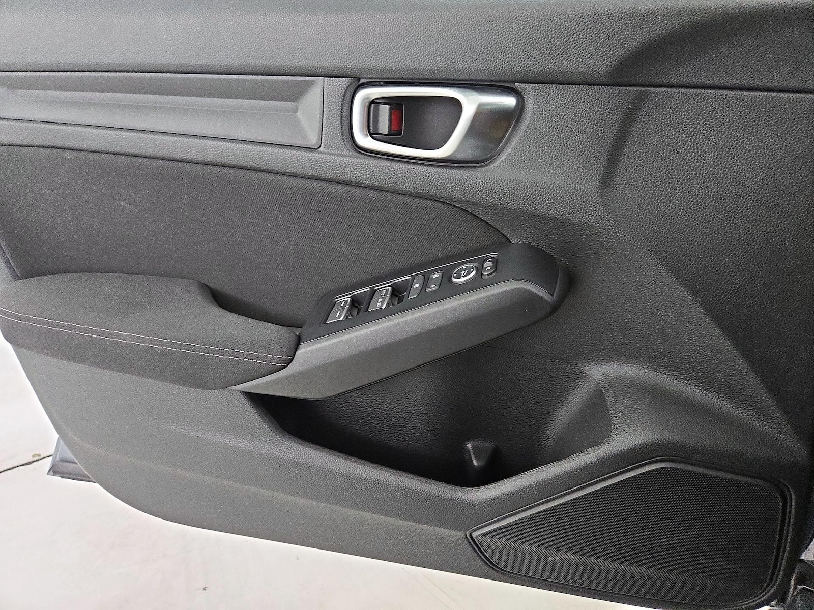 2026 Honda Civic Hatchback Sport - Photo 13