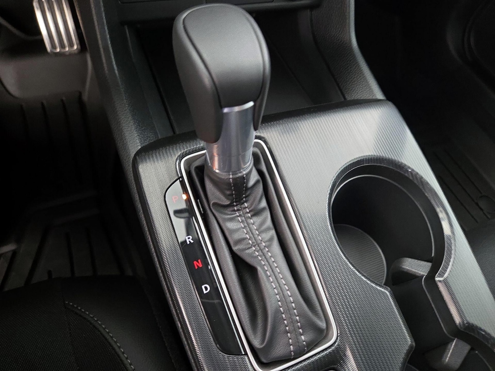 2026 Honda Civic Hatchback Sport - Photo 18