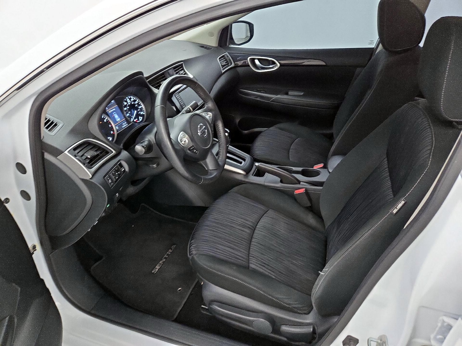 2019 Nissan Sentra SV - Photo 12