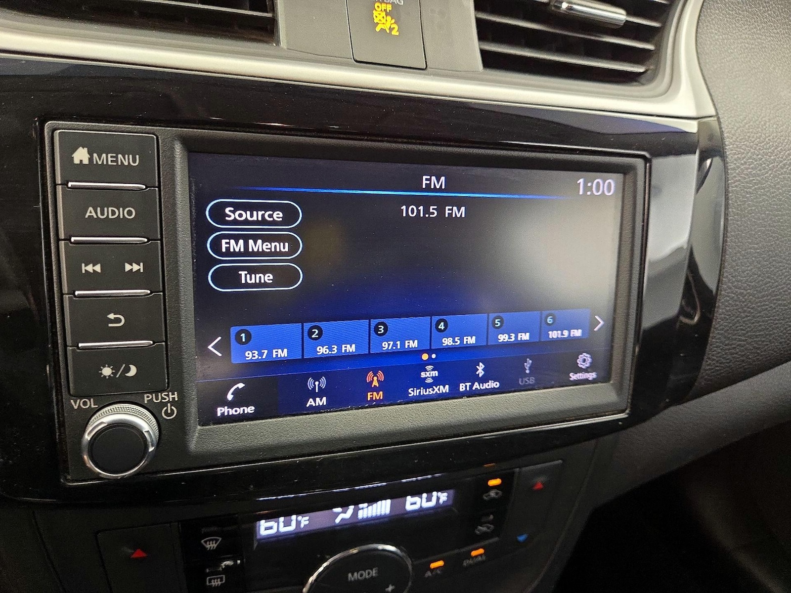 2019 Nissan Sentra SV - Photo 16