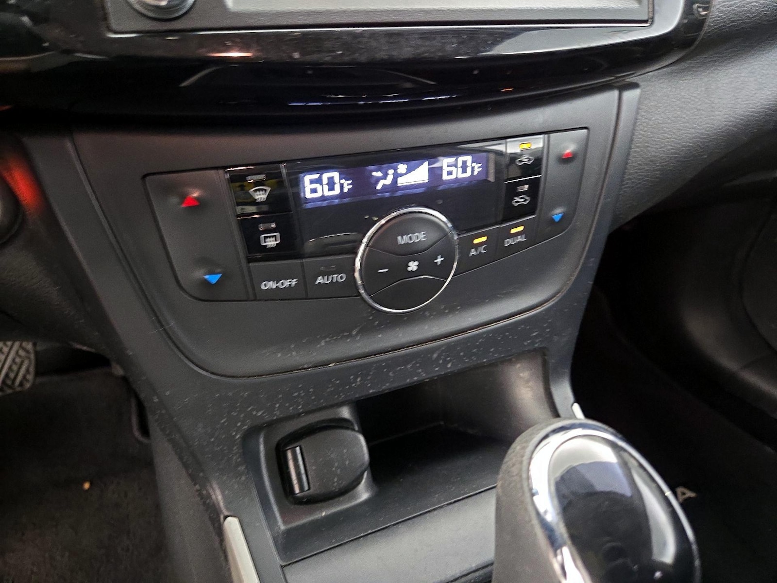 2019 Nissan Sentra SV - Photo 17
