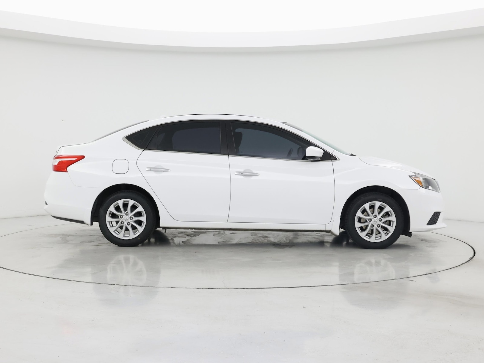 2019 Nissan Sentra SV - Photo 8