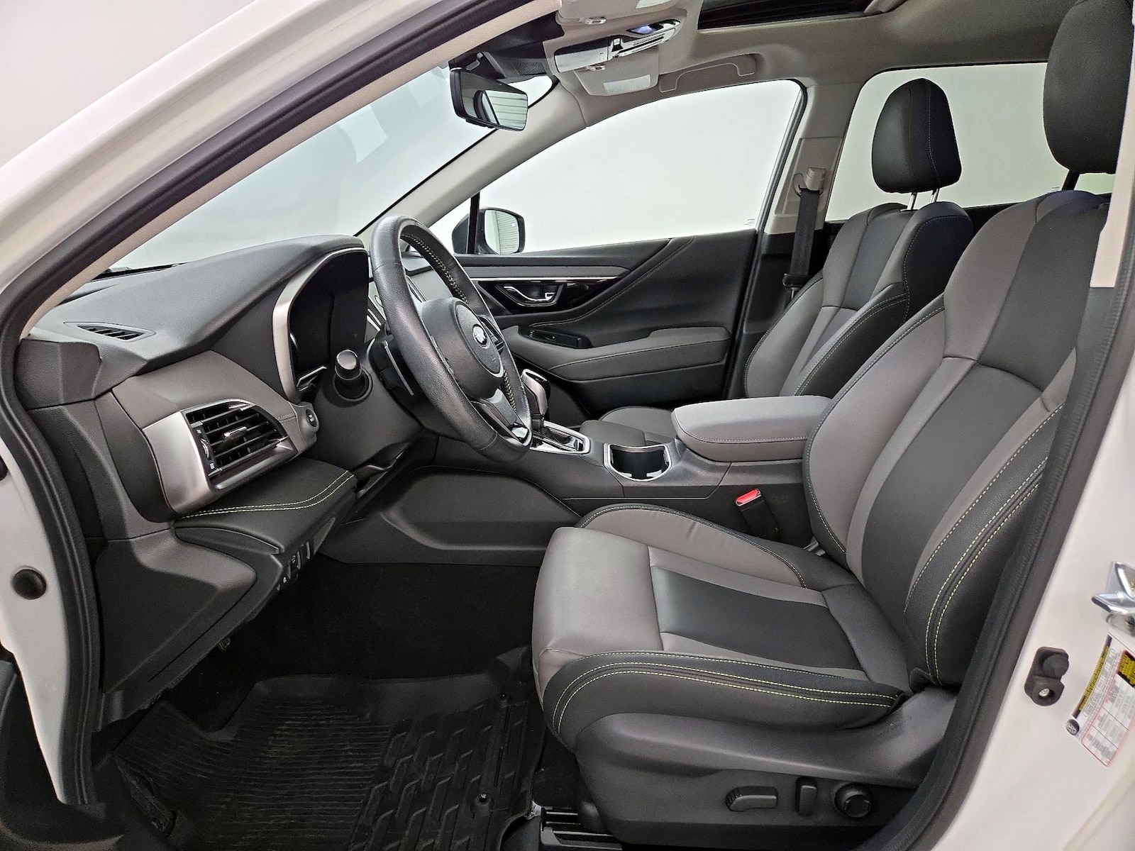 2025 Subaru Outback Onyx Edition - Photo 12