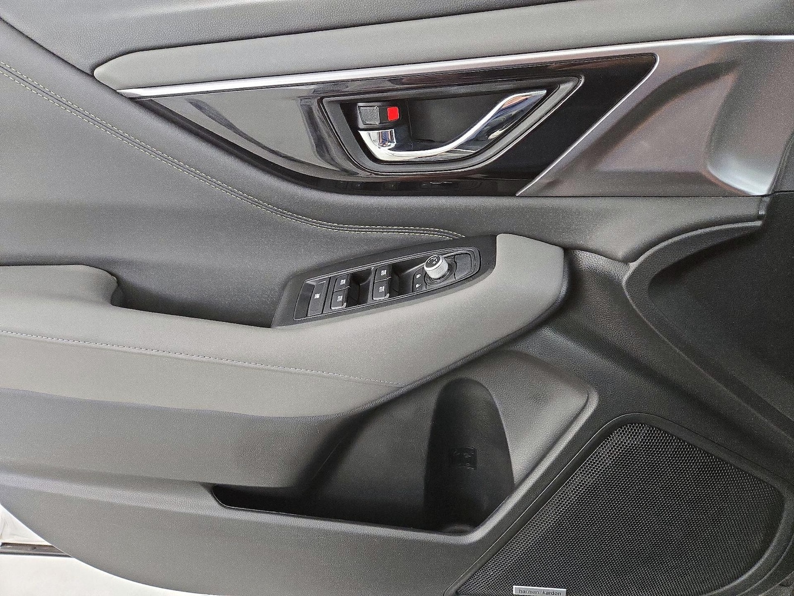 2025 Subaru Outback Onyx Edition - Photo 13