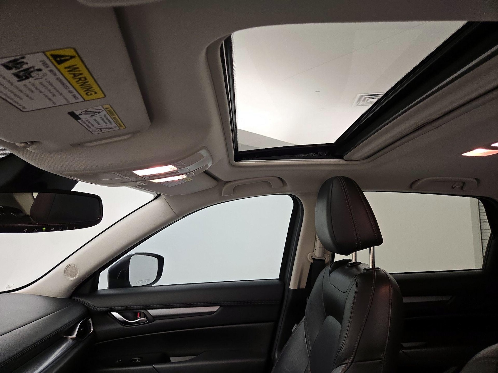 Sunroof(s) & Overhead Airbags