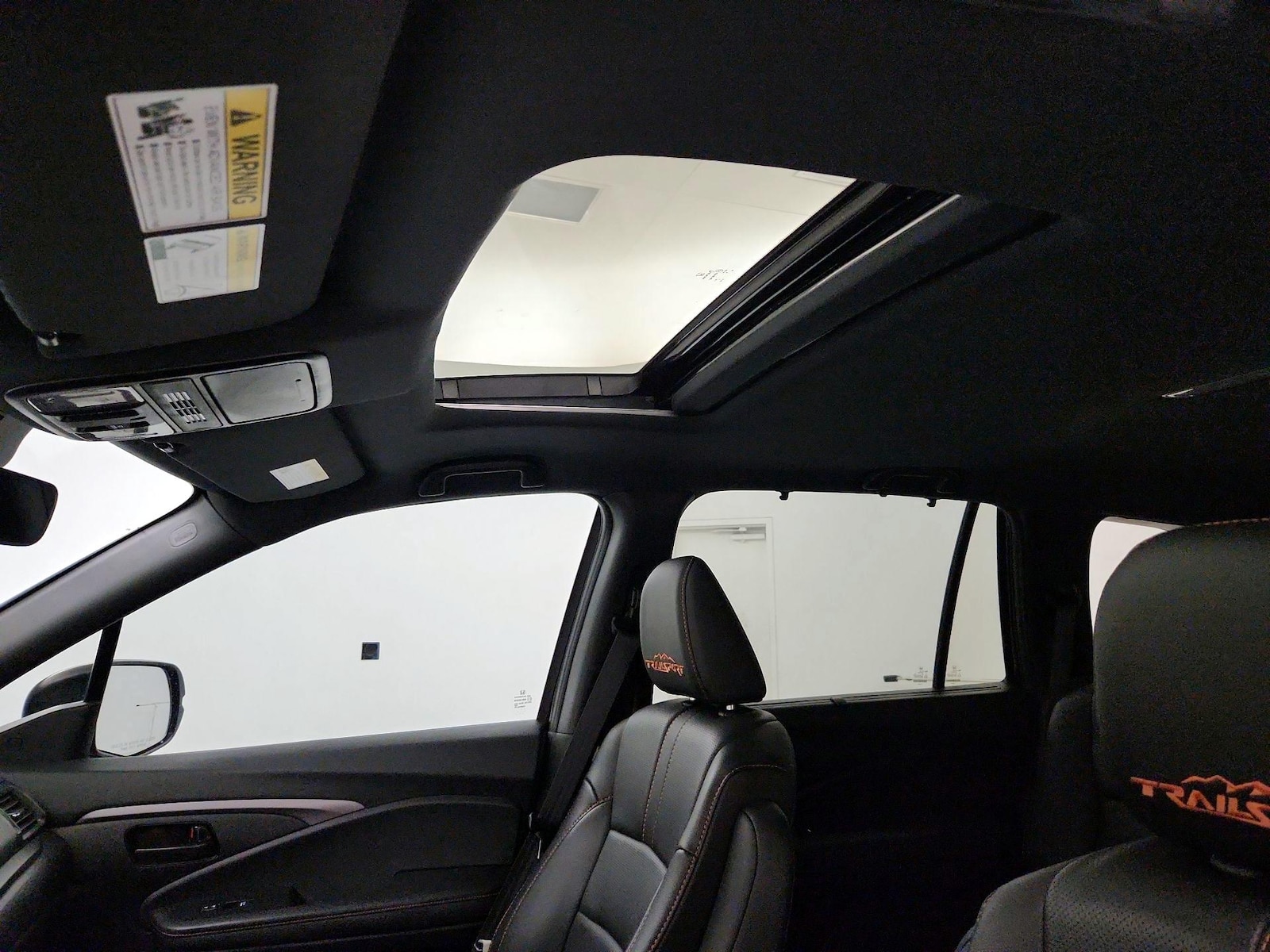 Sunroof(s) & Overhead Airbags