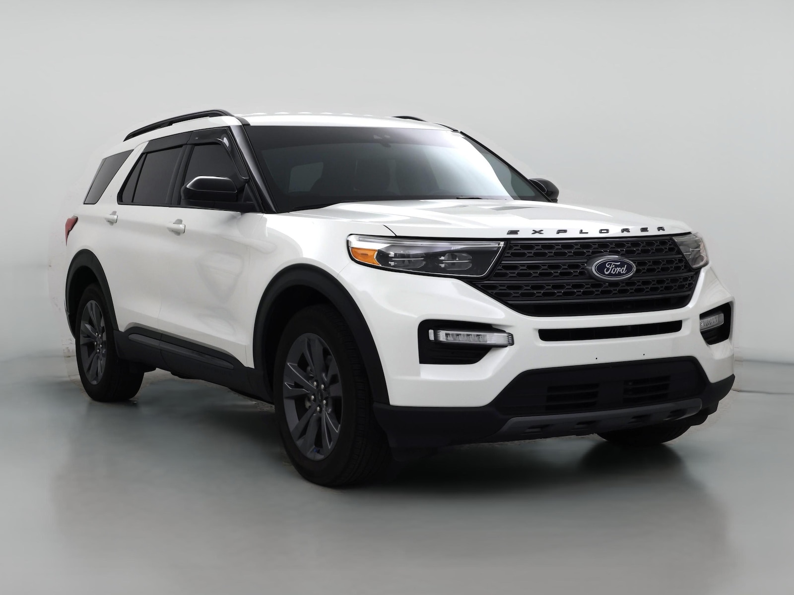 2024 Ford Explorer XLT - Photo 1