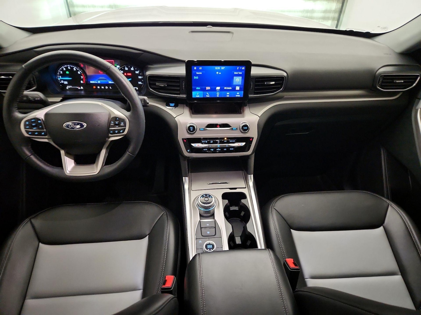 2024 Ford Explorer XLT - Photo 10