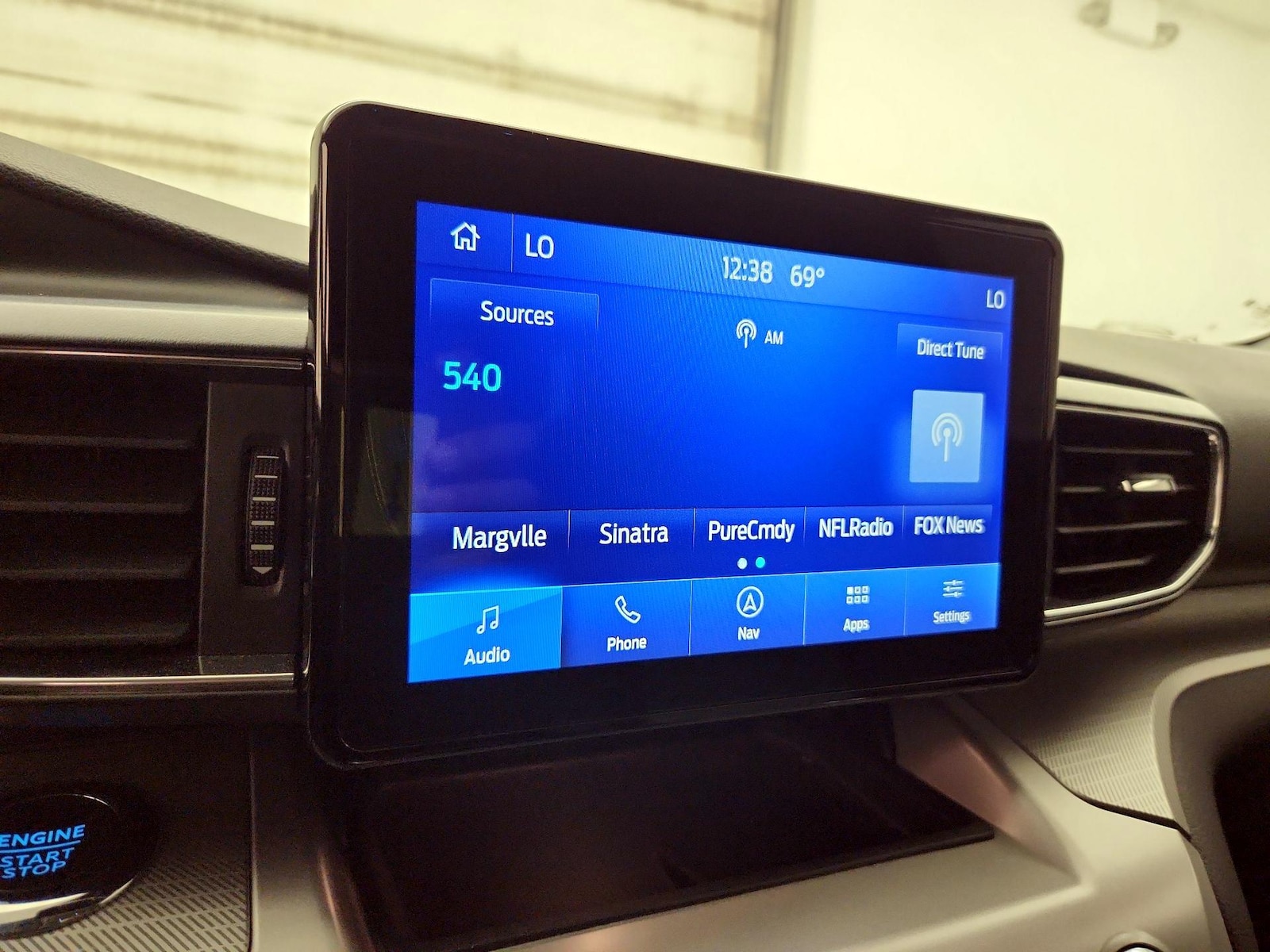 2024 Ford Explorer XLT - Photo 16