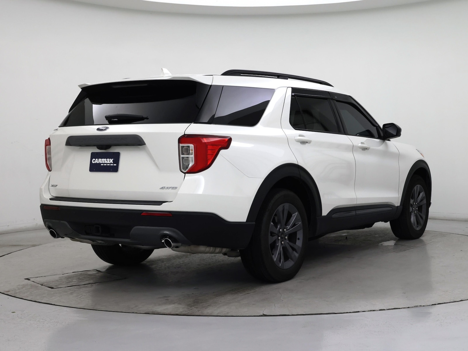 2024 Ford Explorer XLT - Photo 9