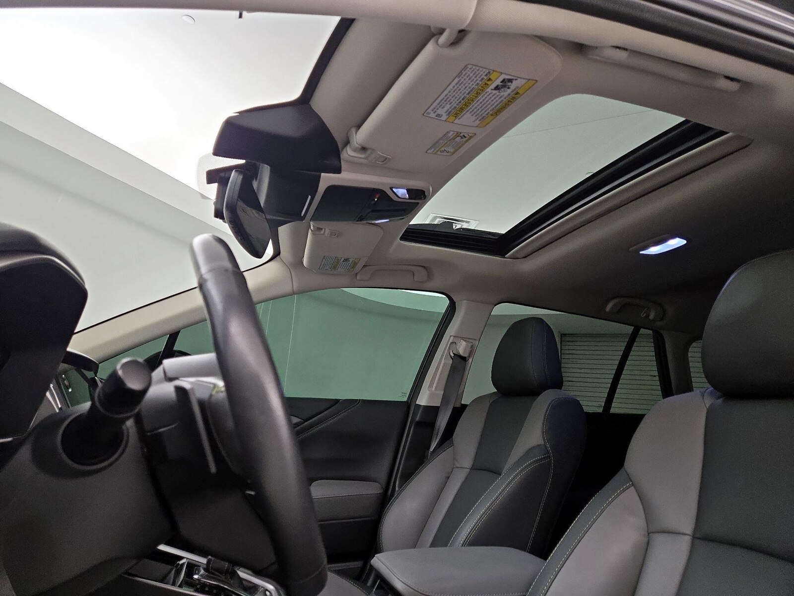 Sunroof(s) & Overhead Airbags
