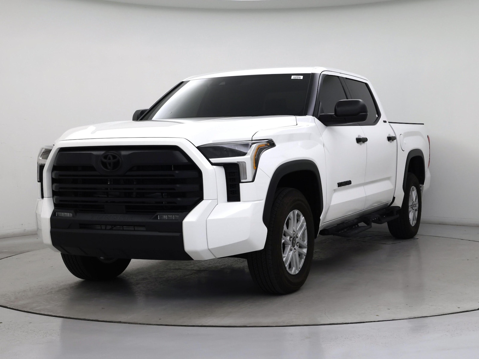 2025 Toyota Tundra SR5 - Photo 5
